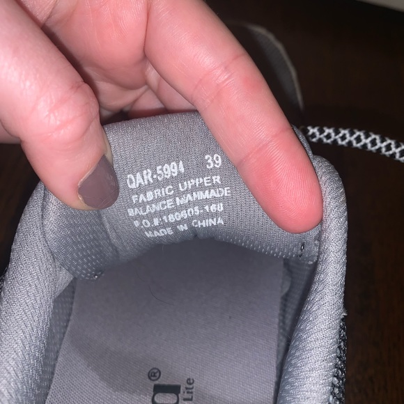 TRAQ by Alegria 8.5 sneakers - Picture 2 of 5